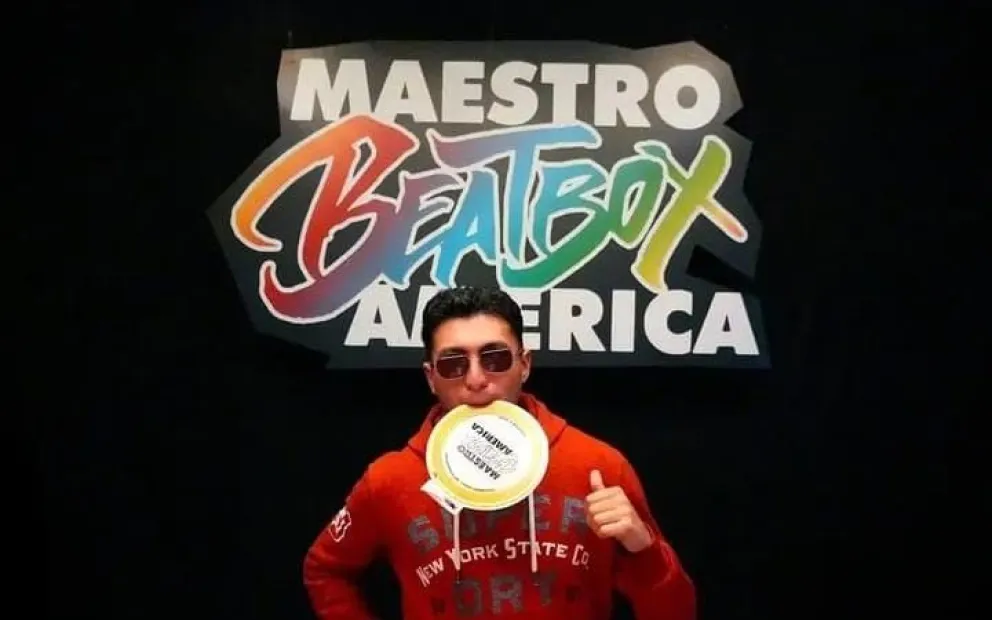 Conquistó el Campeonato Maestro Beatbox América 2026, en julio de este año, en Colombia. Este lunes  viajará a Polonia al Mundial. Fotos gentileza.