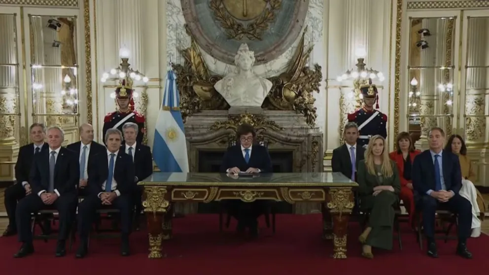 Javier Milei hizo el anuncio en cadena nacional.