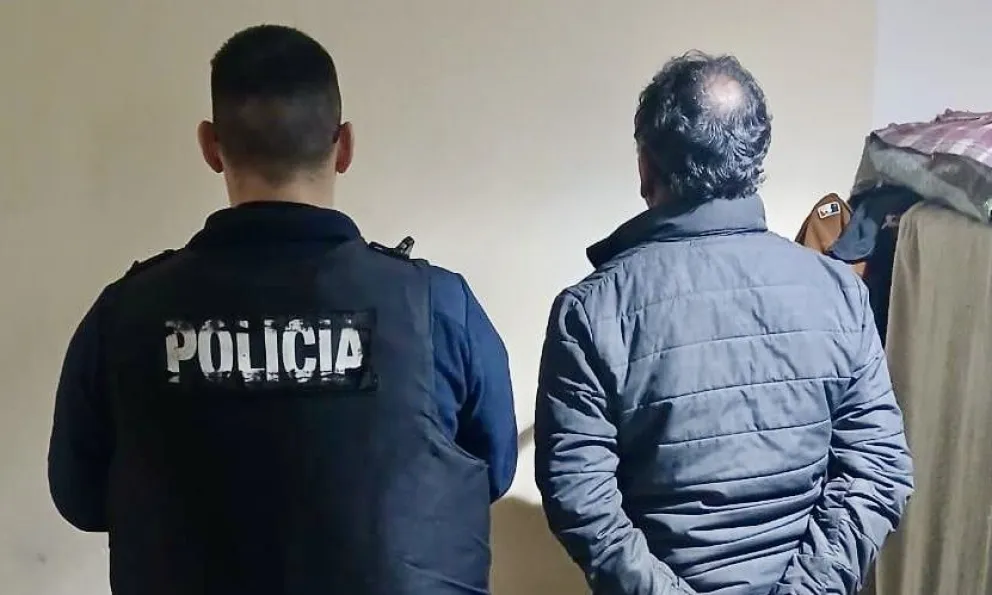 Al calabozo por violencia de género y a la espera de la formulación de cargos. Foto: Facundo Pardo.