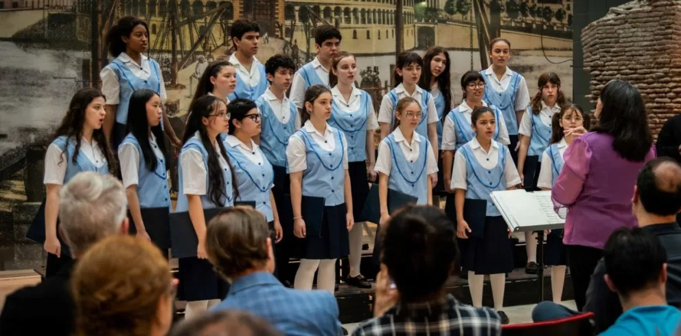 El ahora ex Coro Nacional de Niños. Foto: Santiago García para la Dirección Nacional de Elencos Estables.