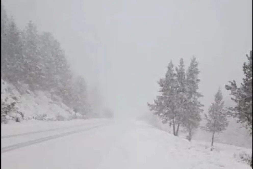 Así está la Ruta 40 en la zona de El Foyel. 