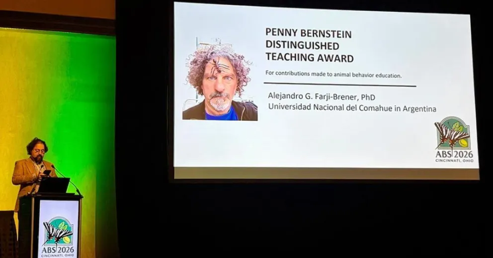 El primer latinoamericano en recibir la distinción. Foto Unco.