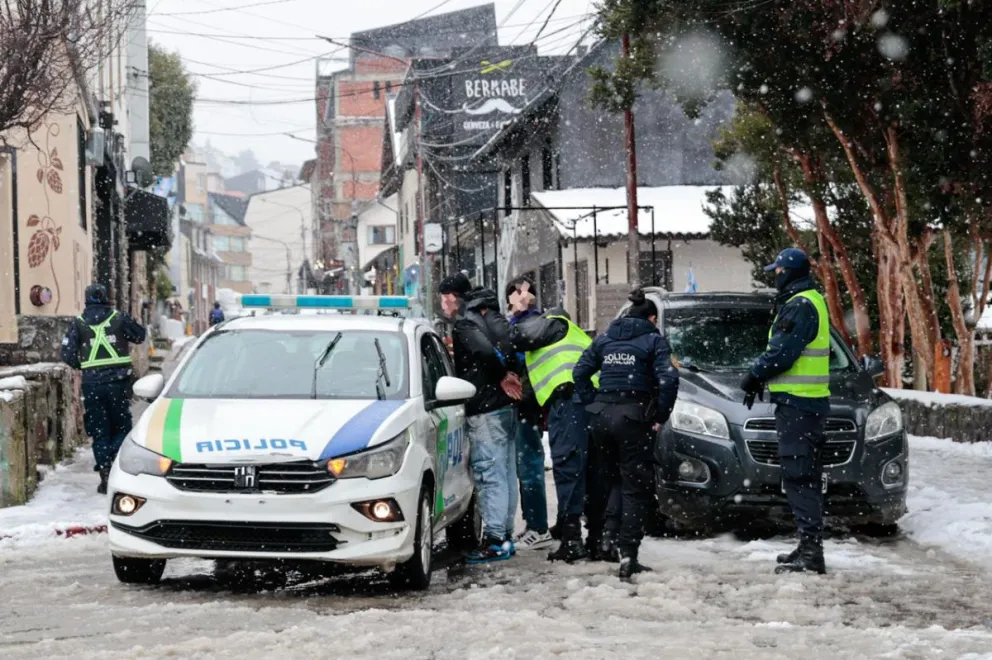 Los hechos se produjeron este martes. La imagen muestra una de las detenciones. 