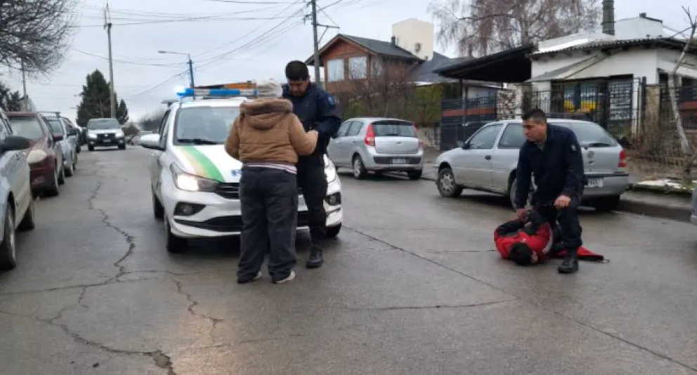 Al calabozo por intentar robar un auto en el centro de Bariloche.
