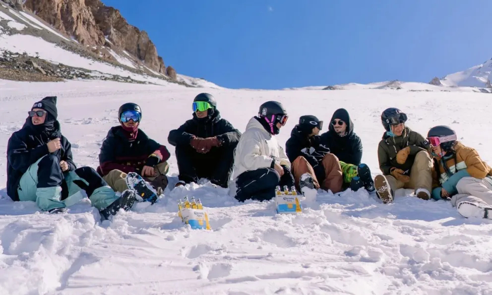  Corona amplía su presencia en los principales destinos de nieve del país.
