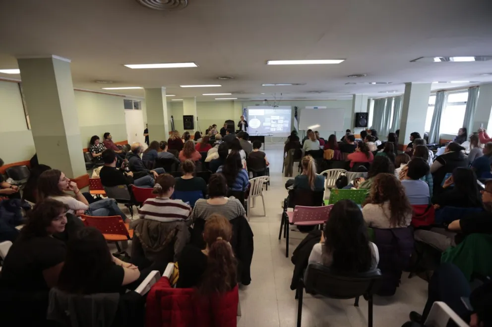 Amplia concurrencia a la jornada de capacitación en el Hospital Zonal. 