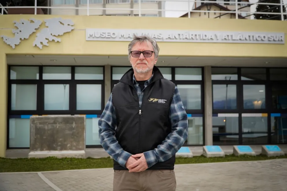 Ruben Pablos, un hombre que soñó durante muchos años con este museo, que ahora es una realidad y está por cumplir un año. Fotos Facundo Pardo.