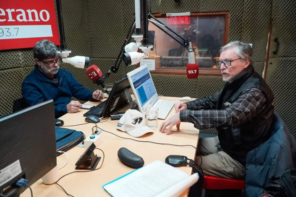 Veteranos de Malvinas presentes en el estudio de El Cordillerano Radio. Fotos Facu Pardo 