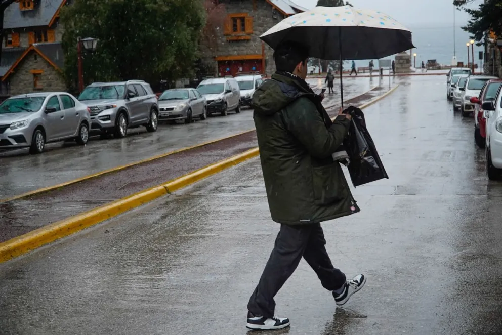 Sigue el temporal de lluvia en Bariloche y la región.