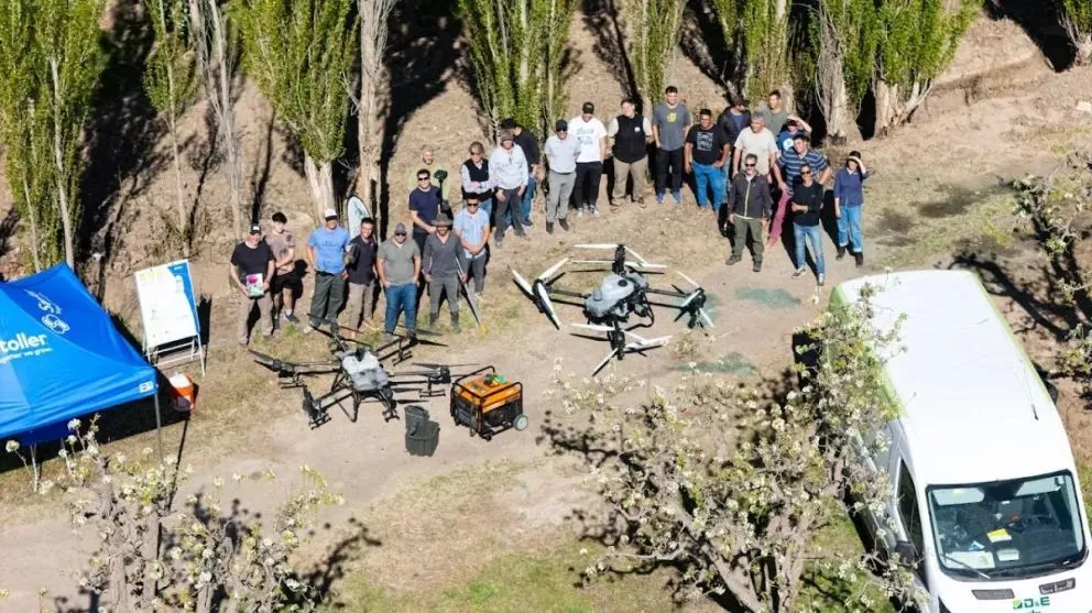 Un proyecto de General Roca se especializa en drones para aplicaciones agrícolas (Foto: gentileza).