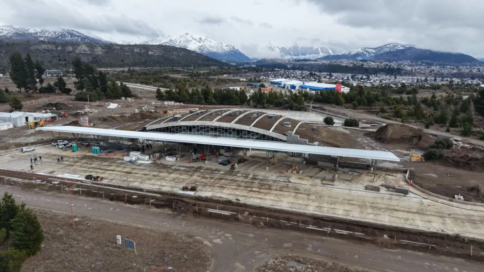 Entra en la etapa final la construcción de la nueva terminal de Bariloche. 