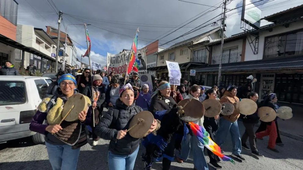 Kultruneras en la marcha del último 24 de marzo.