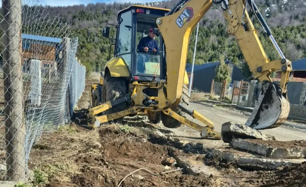 Los trabajos se enfocaron en el recorrido del agua entre ambos barrios.