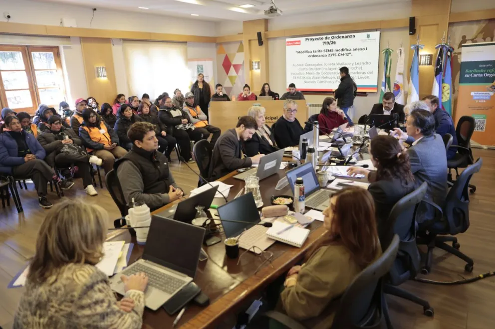 El pase a planta de 400 municipales vuelve a la mesa del Concejo luego del veto de Cortes. Foto: Euge Neme (archivo)