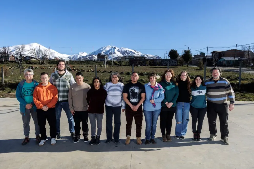Se presentó Fuerza Bariloche. 
