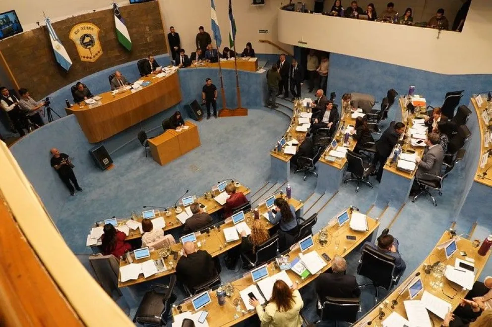 La negativa o demora injustificada para tomar una denuncia será considerada una falta grave. Foto Legislatura de Río Negro.