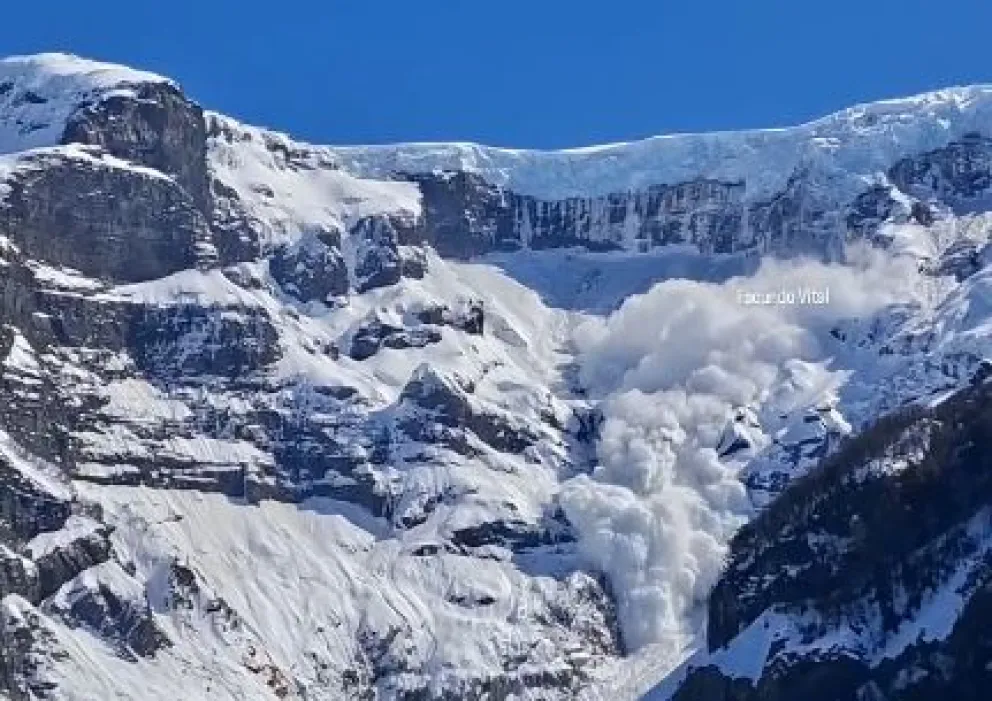 Registraron una avalancha durante el fin de semana en el Ventisquero Negro. 