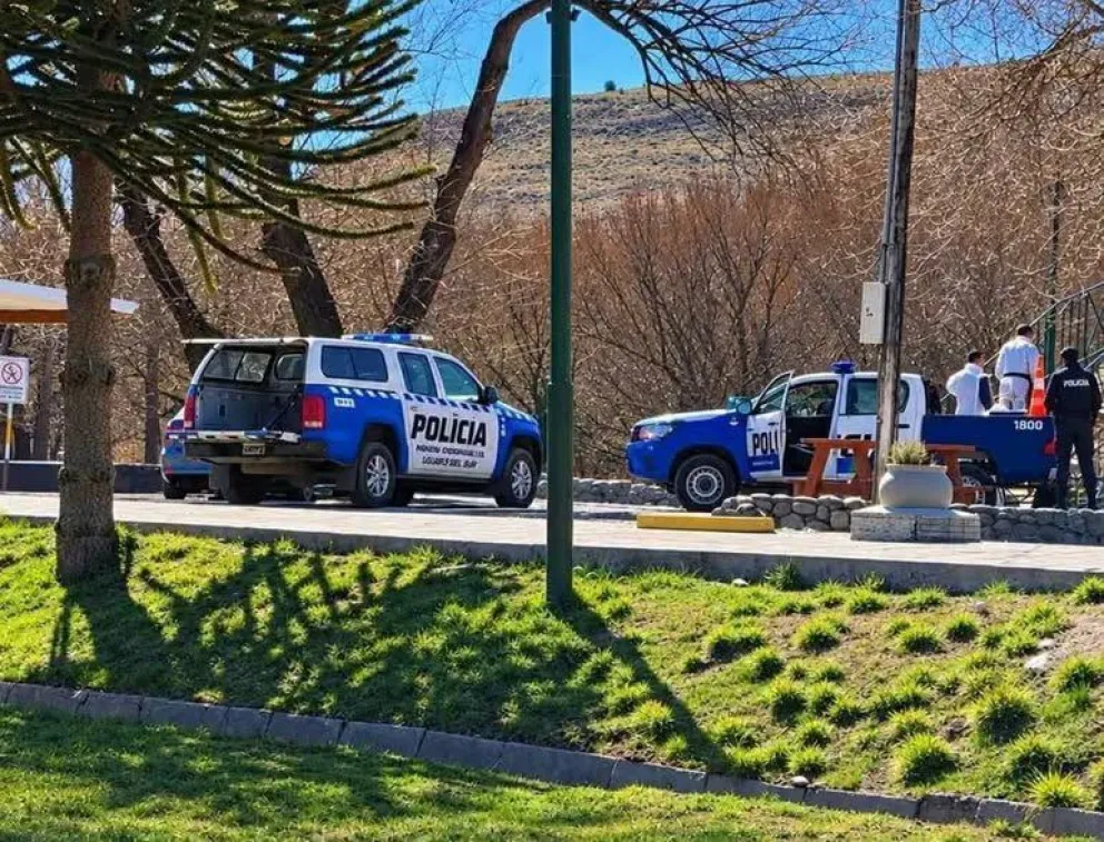 Investigan las circunstancias en las que una mujer apareció muerta en Junín de los Andes. Foto: gentileza Radio Los Andes