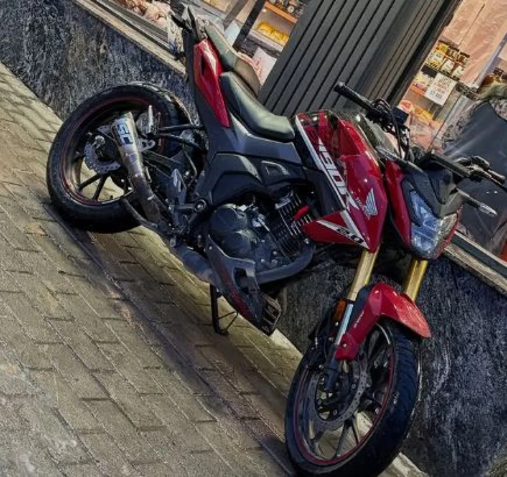 Intensa búsqueda de una moto robada durante el fin de semana en Bariloche. 