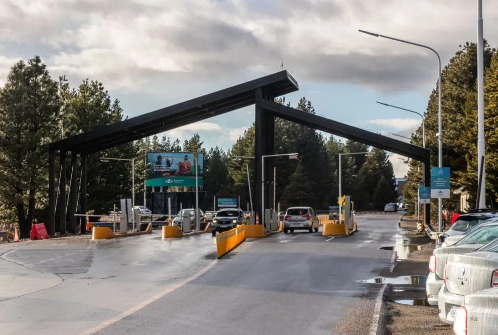La vía es estratégica teniendo en cuenta la actividad diaria del Aeropuerto Internacional de Bariloche.