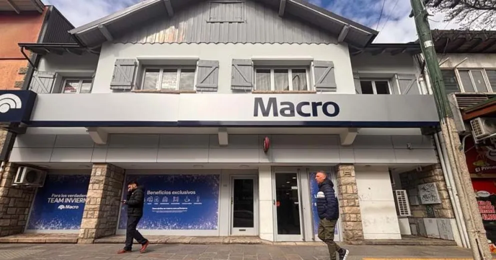 El hecho sucedió en un banco de calle Mitre.
