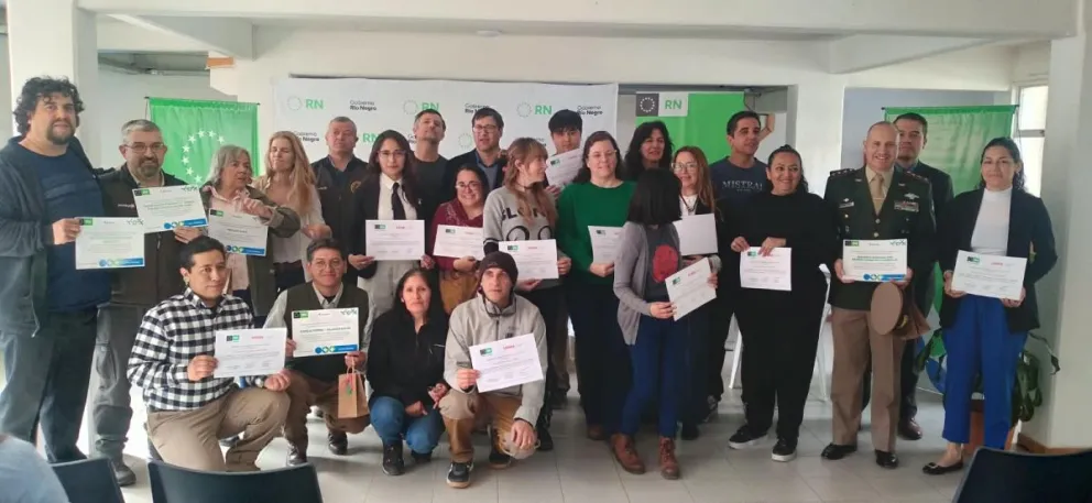 Se entregaron certificados y se distinguió a las personas e instituciones vinculadas con la preservación del patrimonio paleontológico, cultural y arqueológico.