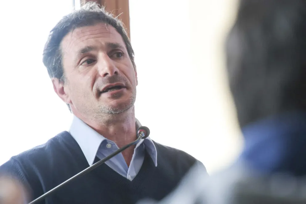 El presidente de la Asociación Empresaria Hotelera Gastronómica de Bariloche resaltó el valor identitario de Bariloche a la Carta. Fotos Eugenia Neme.