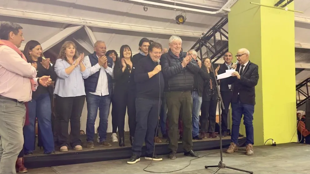 Acto en la sede de AMEC para presentar la lista Naranja. 