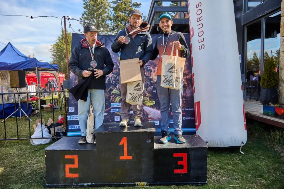 Festejo del podio masculino de 34K. Foto gentileza evento/ Foto Team Braese.