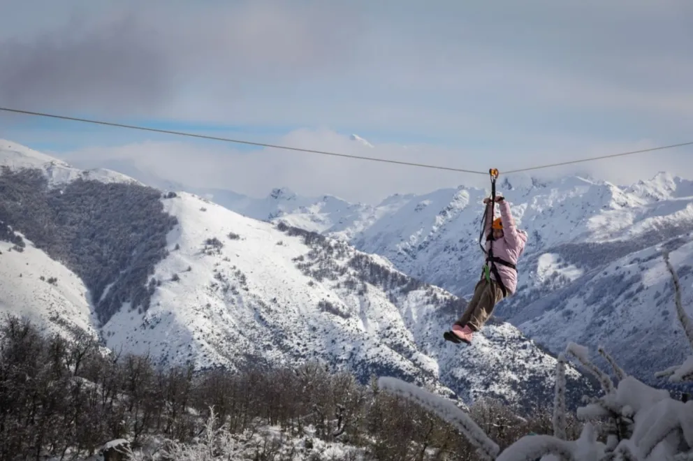 Los visitantes pueden disfrutar de una variada propuesta de atracciones en la cumbre.