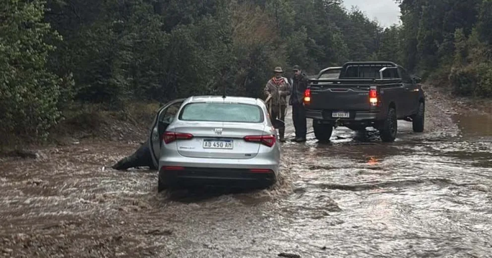 La zona hacia Villa Traful es la más complicada este jueves por la mañana. Fotos gentileza
