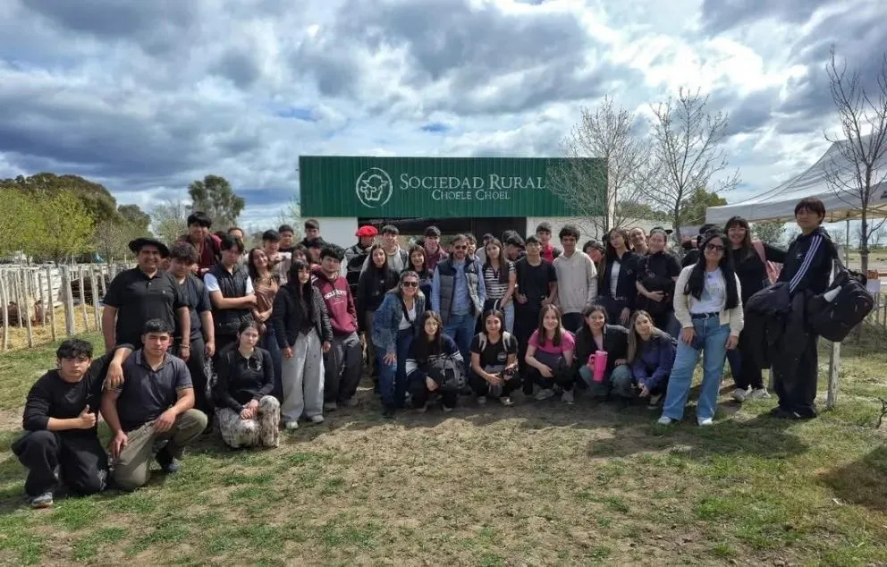 Los estudiantes participaron de charlas técnicas y recorrieron las instalaciones. Foto: gentileza.