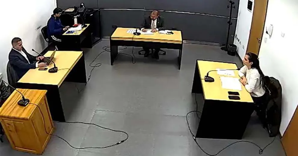 Antes de escapar con el automóvil, el agresor lo amenazó para evitar que hiciera la denuncia.