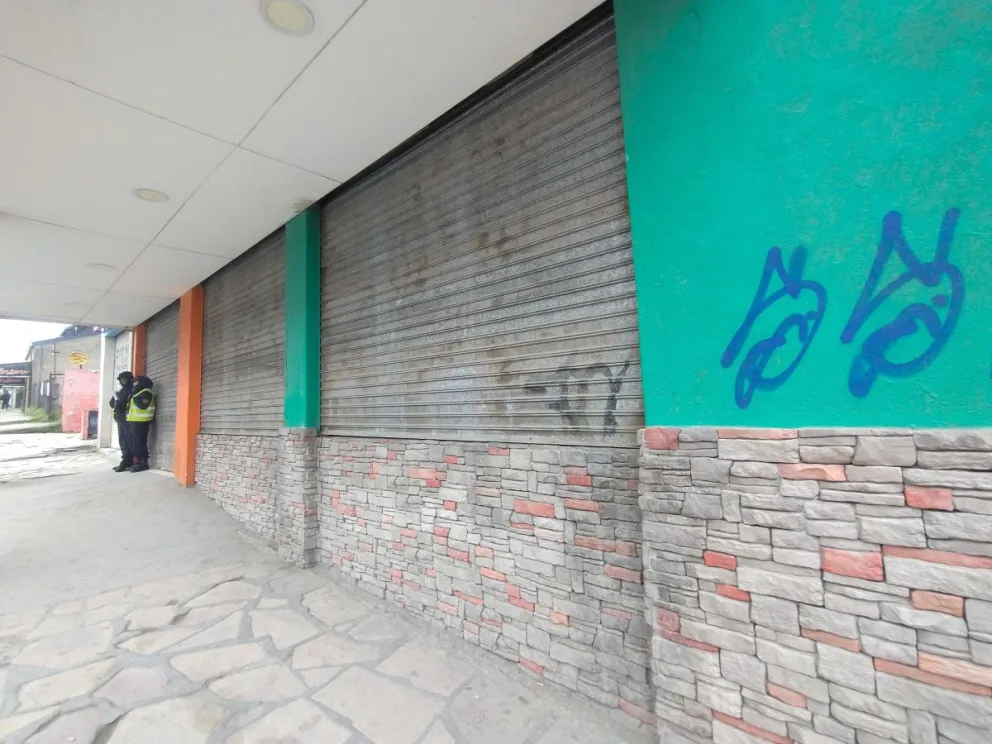 Supermercados y mayoristas no atienden al público por el Día del Empleado de Comercio. 