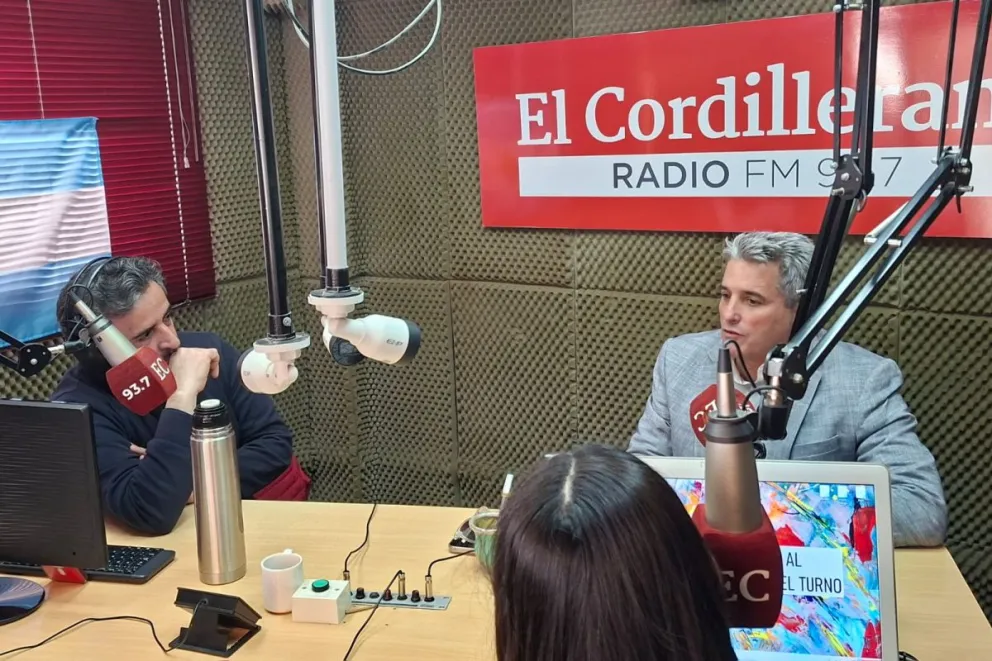 Alejo Ramos Mejía encabeza la lista de candidatos en la propuesta de Bariloche Sumar Sur. 