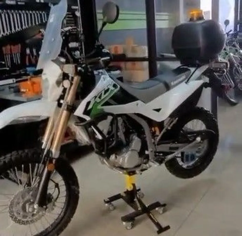 Una iniciativa para terminar con los molestos ruidos constantes de las motocicletas en la ciudad.  