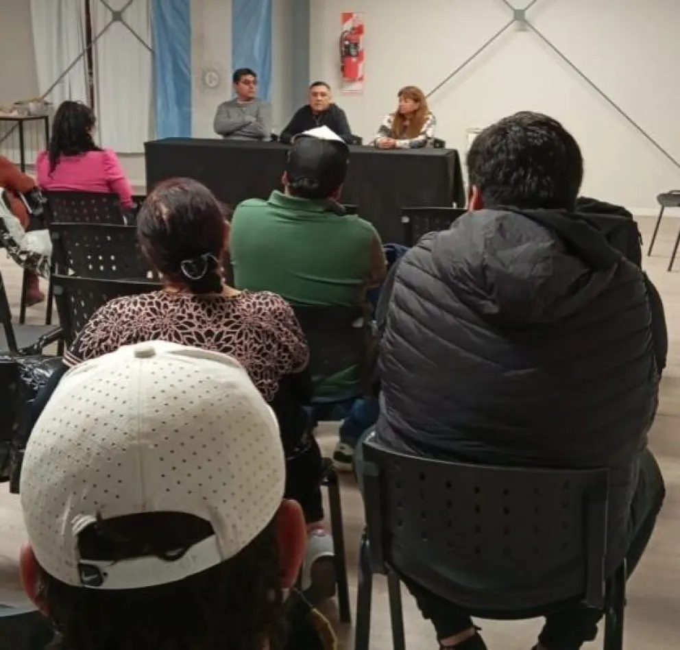 El encuentro cuenta con el acompañamiento del municipio a través del área de Culto para fortalecer el trabajo comunitario y preventivo en la ciudad. Fotos Municipalidad de Bariloche.