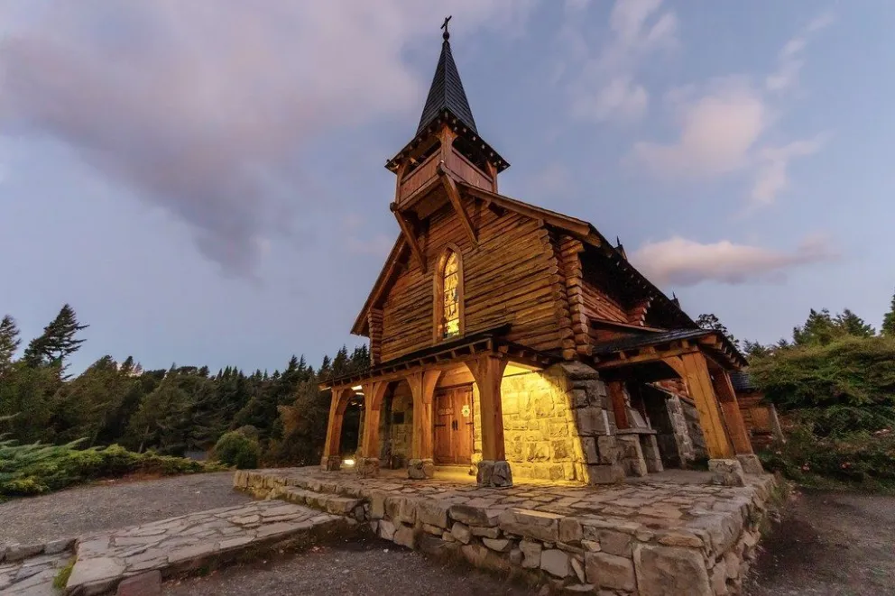 La capilla San Eduardo en Llao Llao.
