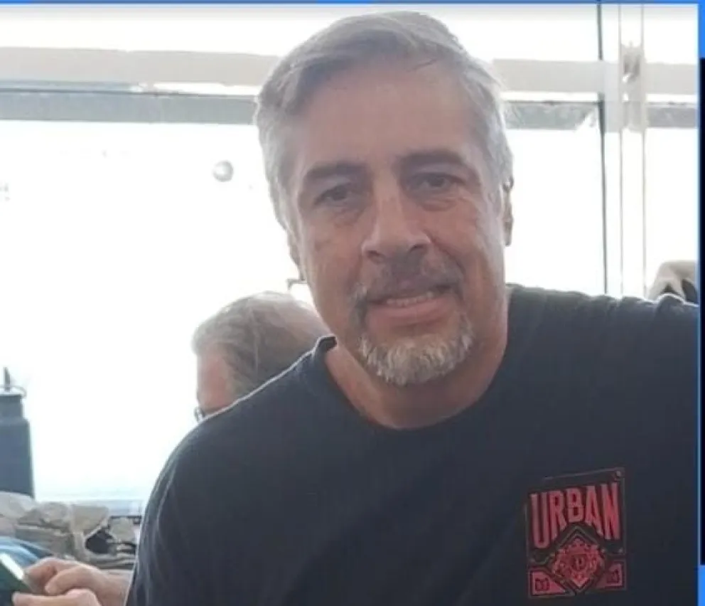 Buscan a un vecino de 50 años que no volvió a su casa en VIlla Los Coihues. 