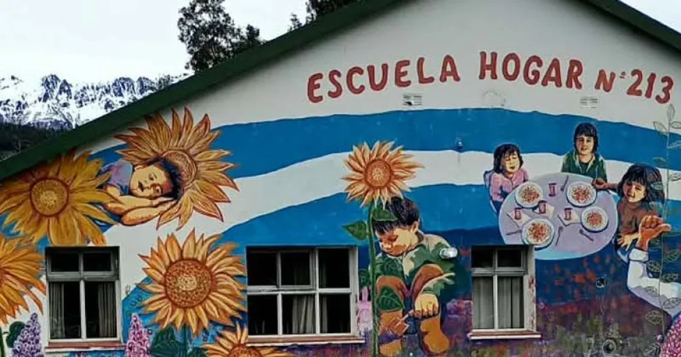 La escuela Hogar de El Manso, corazón de la comunidad del paraje. 