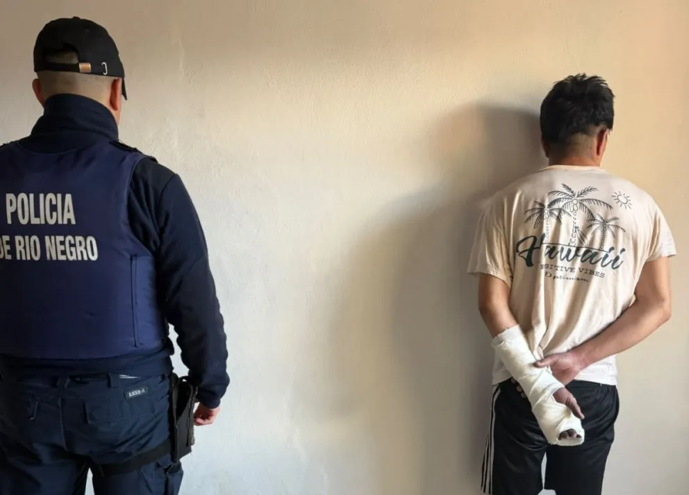 Al calabazo de la Unidad 42 por agredir a sus padres y resistencia a la autoridad. 