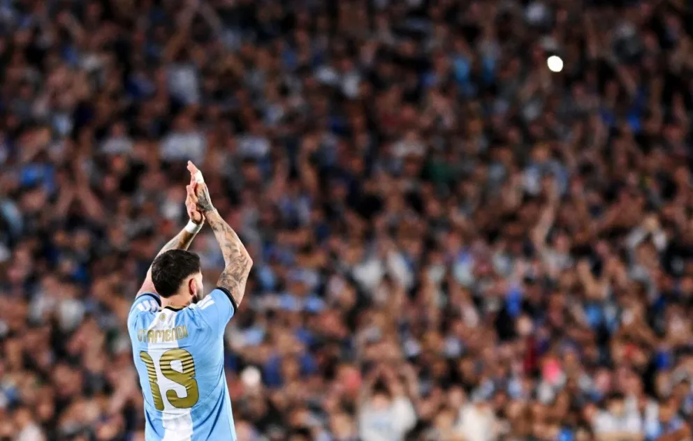 Otamendi se retiró de la Selección argentina.