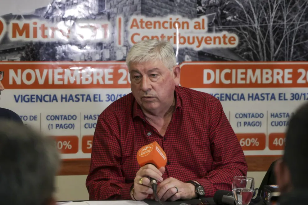 Cortes anunció un programa de actualización de tasas municipales que se implementaría desde el corriente mes. Foto Euge Neme