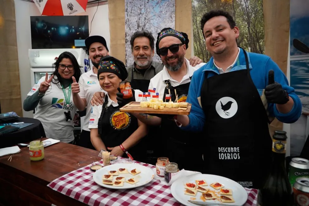 La presencia del país trasandino en la ciudad. Foto Facu Pardo 