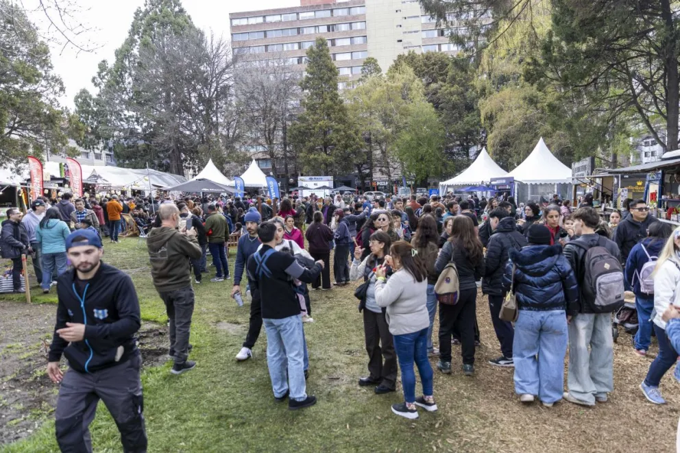 Se anuncian lluvias leves y vientos suaves. una jornada para disfrutar de la propuesta.