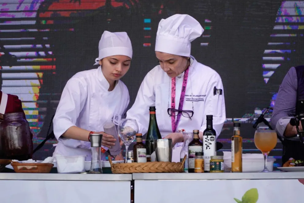 Una clase magistral a cargo del reconocido Chef Richard Oyarzún. Fotos de Facundo Pardo.