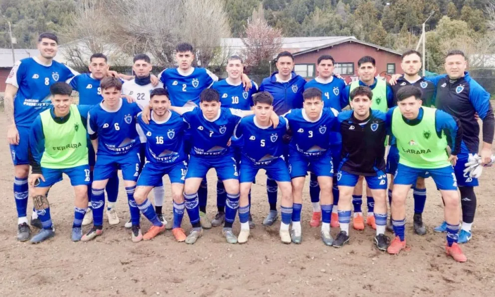 Deportivo Cristal consiguió un importante triunfo ante Arco Iris. 