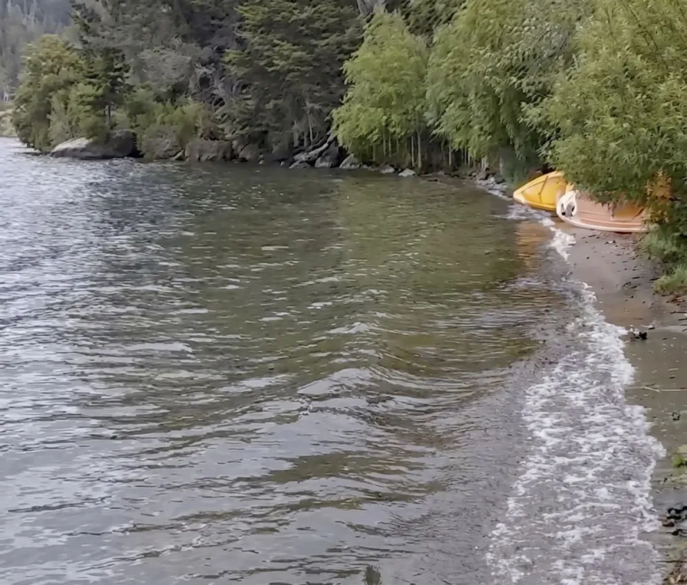 El caudal del Lago Moreno subió notoriamente. 