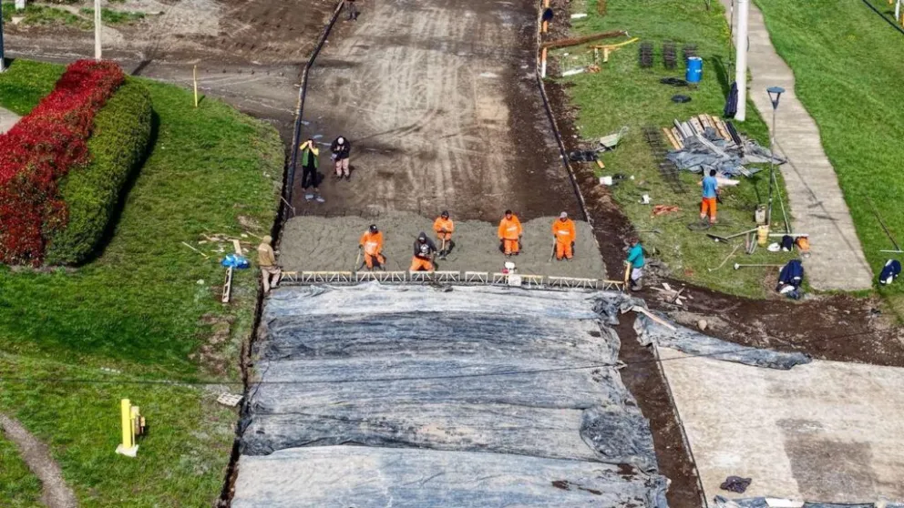 El despliegue previsto incluye diez camiones mixer de ocho metros cúbicos cada uno, con hormigón H30 