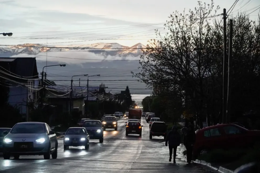 Lluvia, truenos y nubes raras, así se pintó la tarde de Bariloche. Fotos: Facundo Pardo